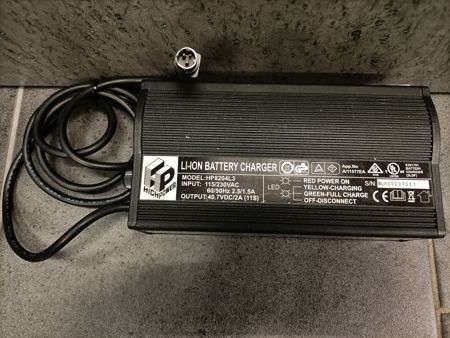 BionX, original Ladegerät  40.7V