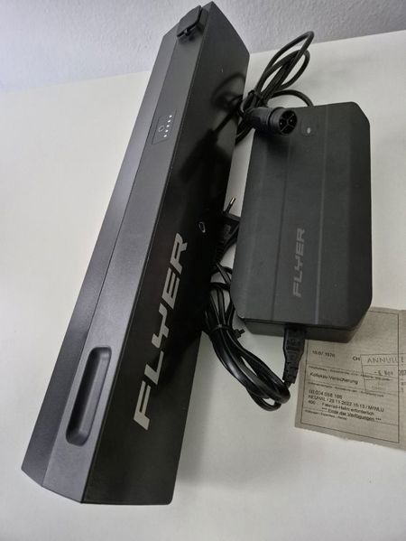 Flyer Upstreet 6. ....   46.8V Akku mit 810Wh 