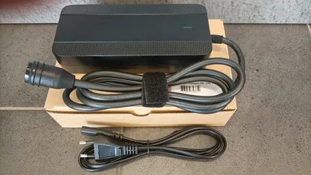TrendPower AST-01 Ladegerät 36V
